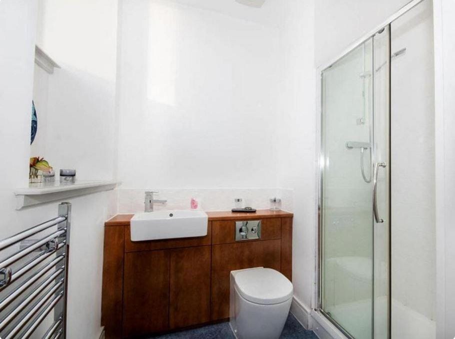 Mercury Holiday Homes -1 Bedroom 7 Westercraigs Apartment - Free Parking Apartment in Scotland