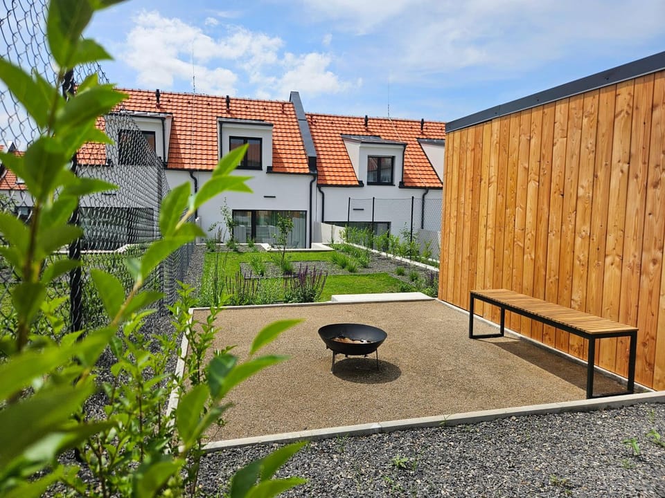Garden, Garden