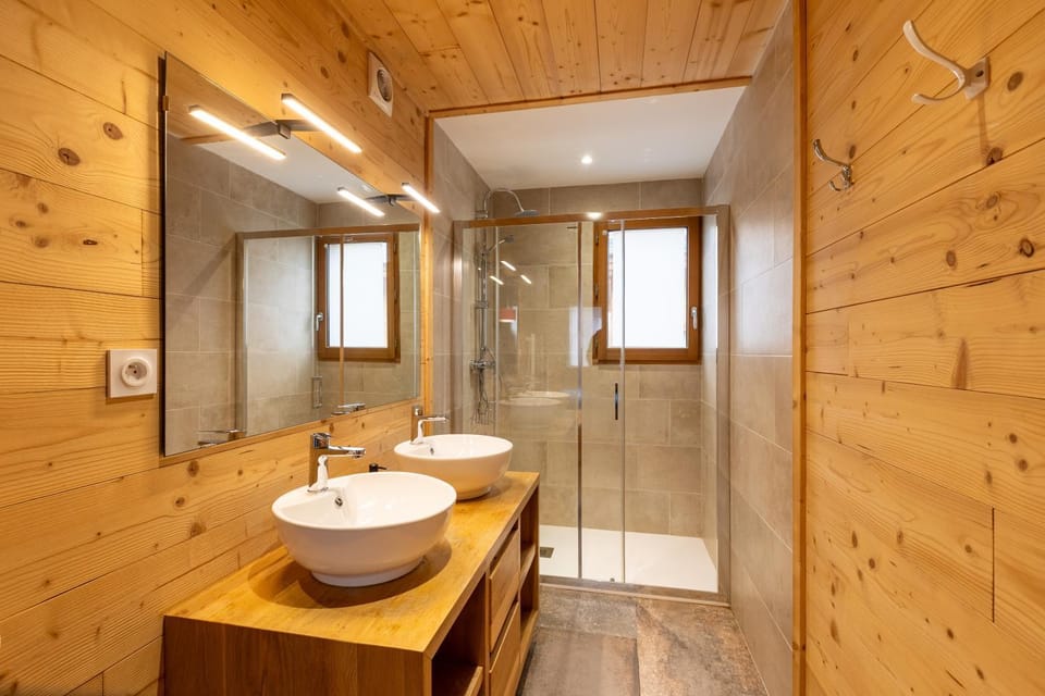 Shower, Bathroom