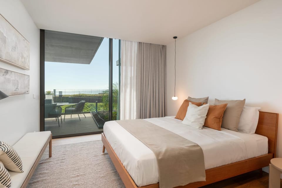Bed, Balcony/Terrace, Photo of the whole room, Bedroom