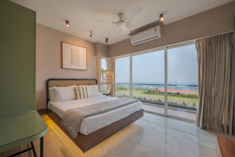 Bed, Natural landscape, Photo of the whole room, Bedroom, Sea view, air conditioner