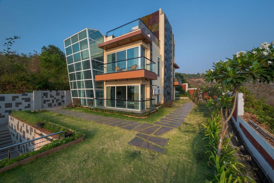 Property building, Garden view