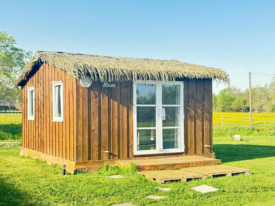 Chalet en bois Campground/ 
RV Resort in Nouvelle-Aquitaine