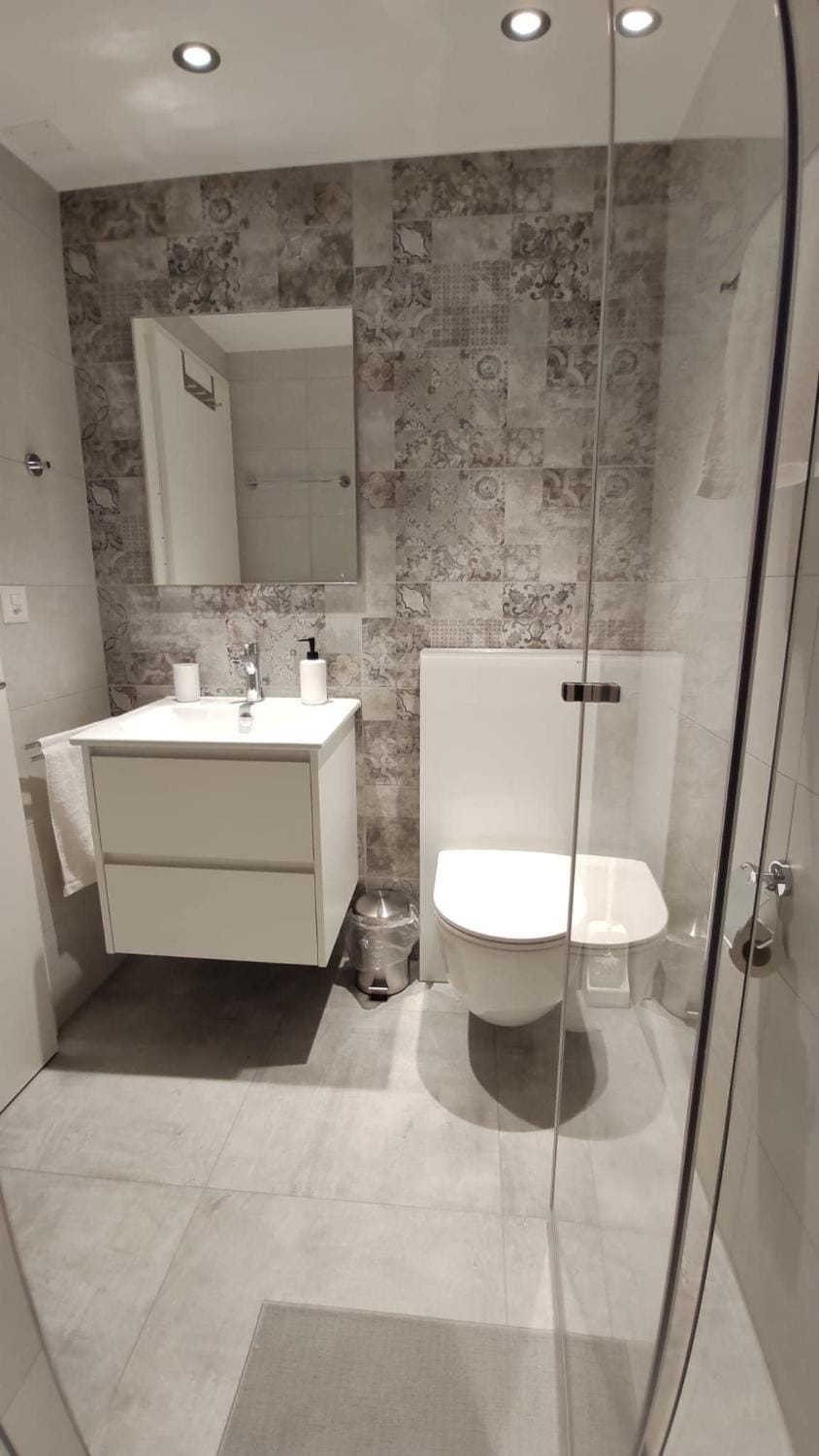 Mayenzett 25, komplett renoviert, vis-à-vis Klinik & Thermalbad Apartment in Canton of Valais