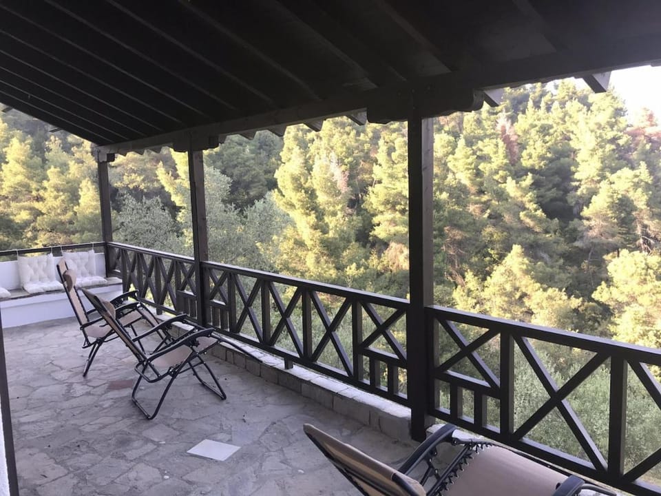 Reina's house by the sea Villa in Halkidiki