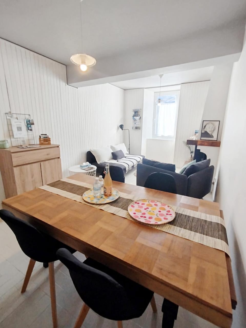 Living room, Dining area