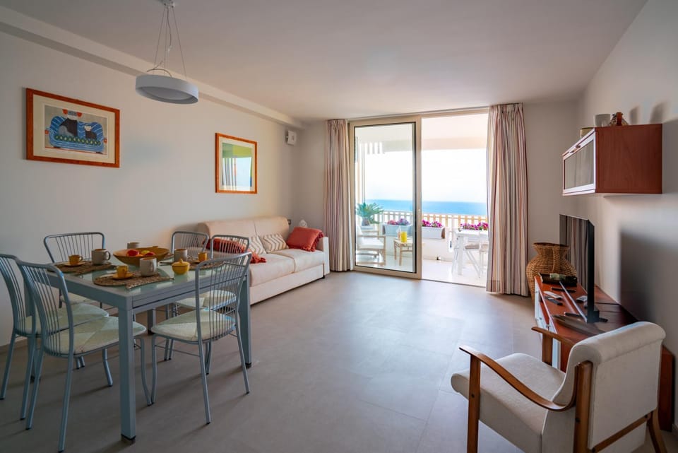Balcony/Terrace, Living room, Seating area, Sea view, furniture, furniture