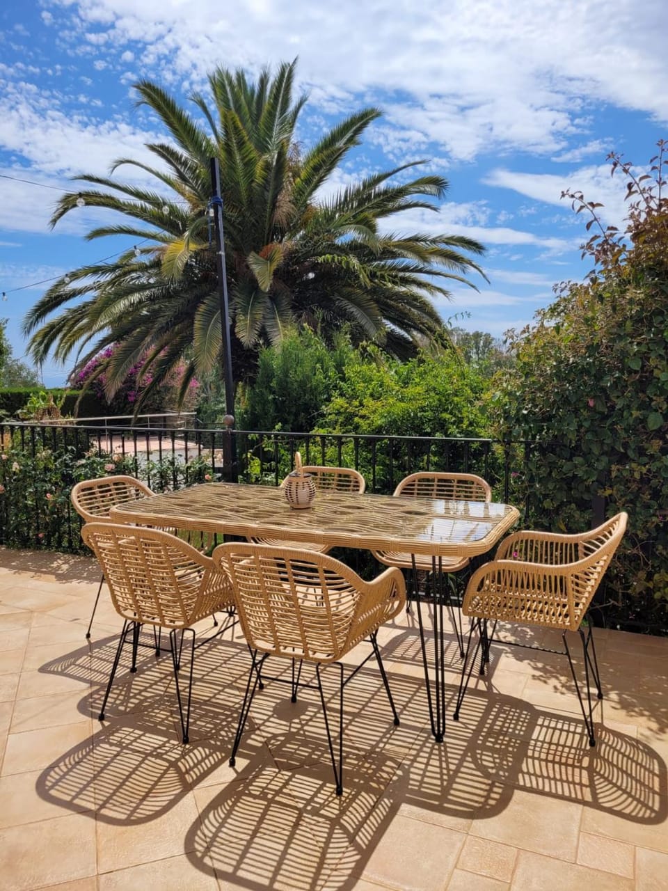 View (from property/room), Balcony/Terrace, Dining area, Garden view