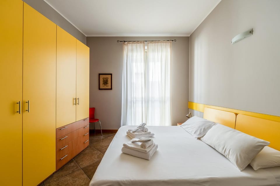 Bed, Photo of the whole room, Bedroom, towels, wardrobe