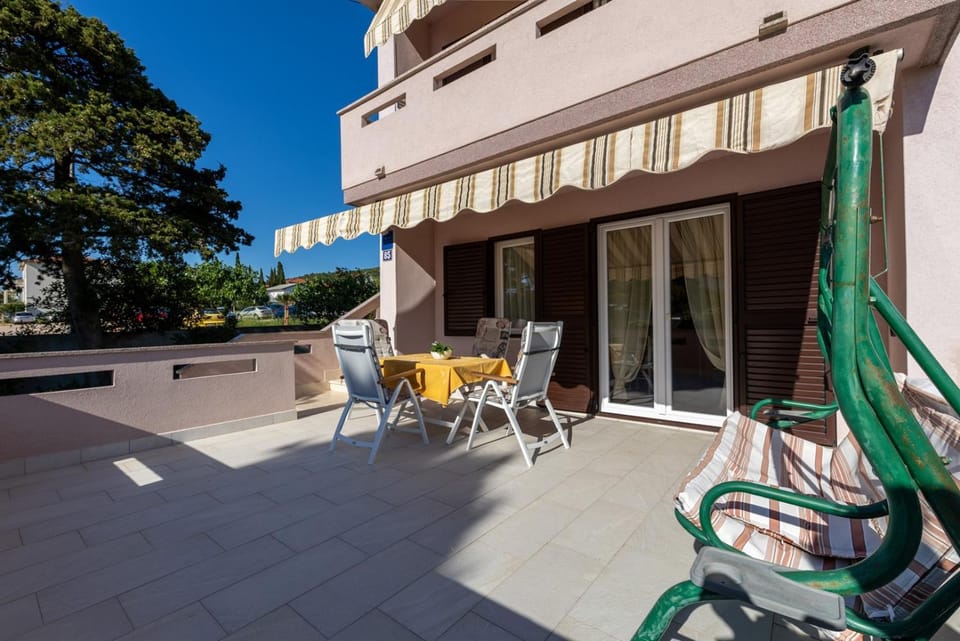 Property building, Balcony/Terrace