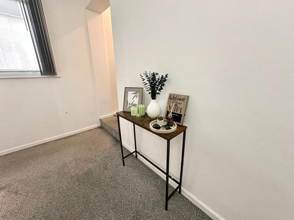 City Haven - 2 Bed in Sheffield - LuxeSuites Apartment in Sheffield