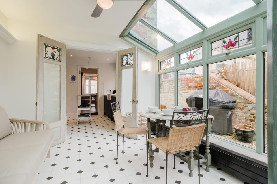 Stunning 3 Bedroom Oxford Retreat Apartment in Oxford