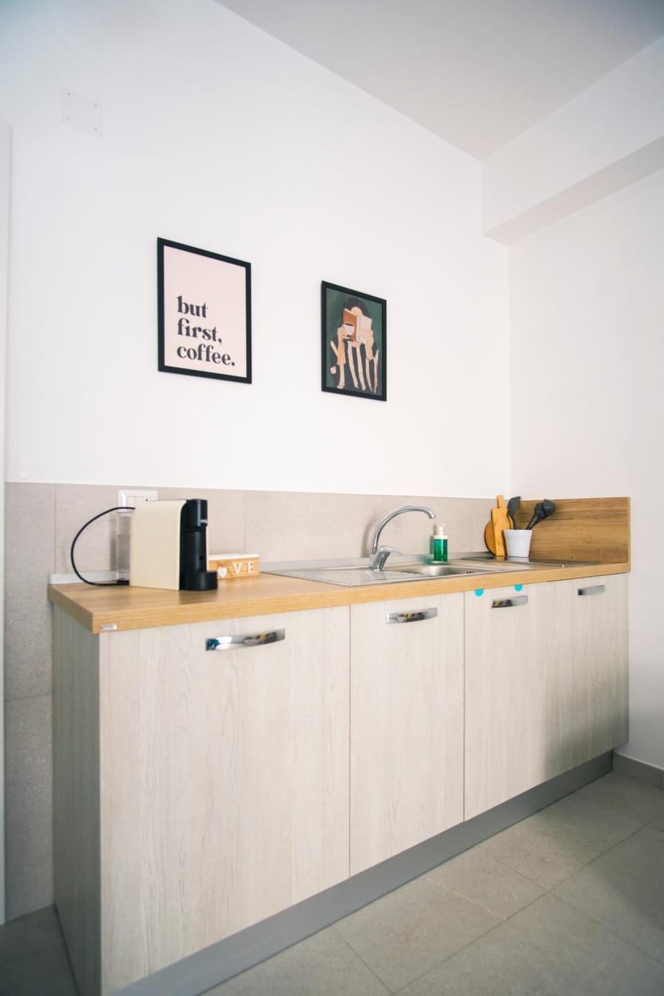Kitchen or kitchenette
