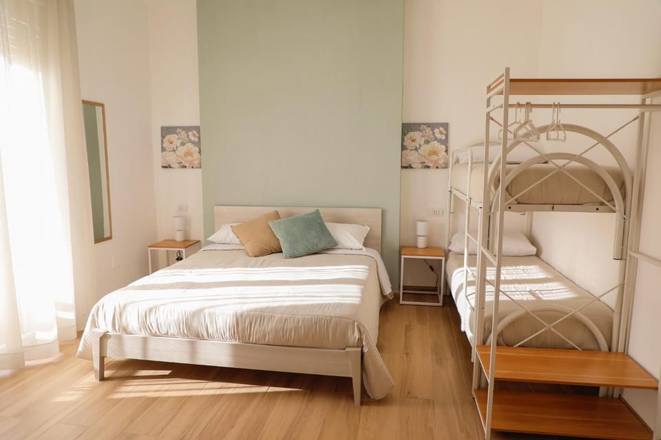 Bed, Bedroom, bunk bed