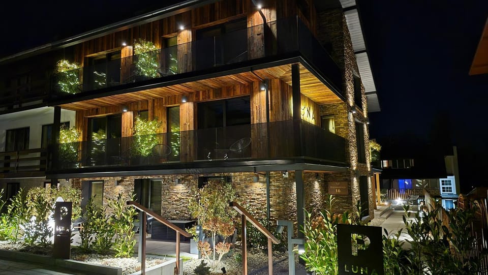 LUNA Luxury Apartments - Adults Only - sauna, jacuzzi Apartment in Lower Silesian Voivodeship