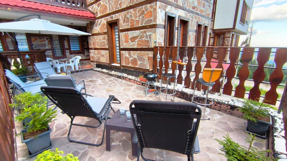 Summer, BBQ facilities, Balcony/Terrace, Mountain view, furniture