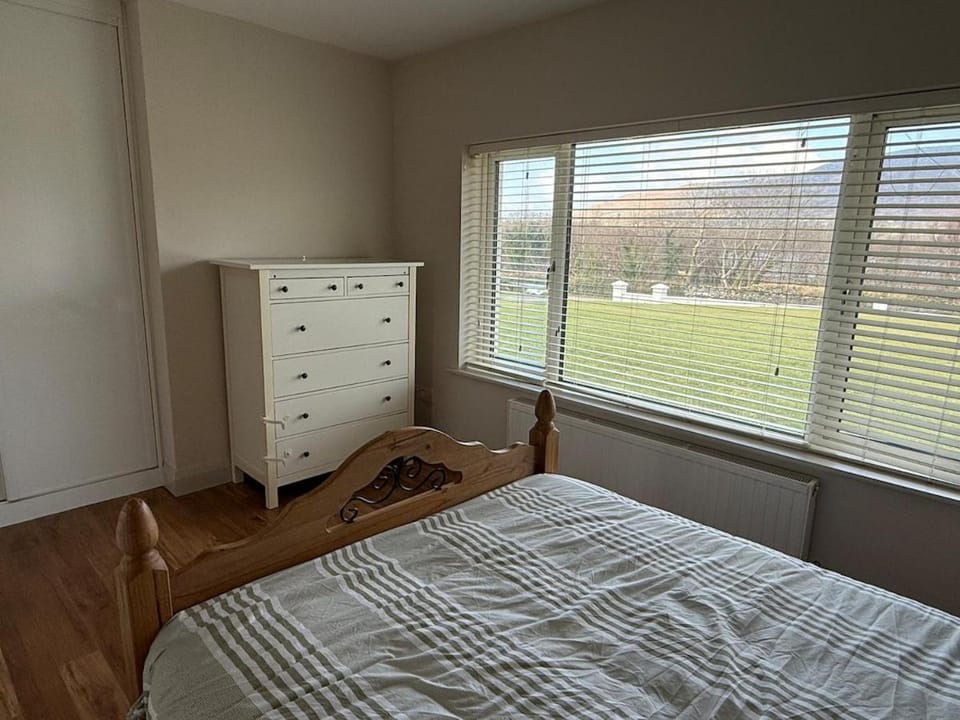 Carhan River Holiday Home - Cahersiveen House in County Kerry