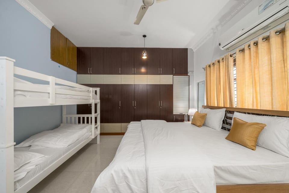 Bed, Bedroom, bunk bed