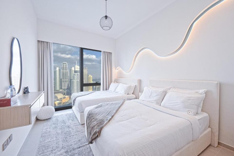 Venetian - Refined 2BR at Grande Tower, Burj & Fountain views Apartment in Dubai