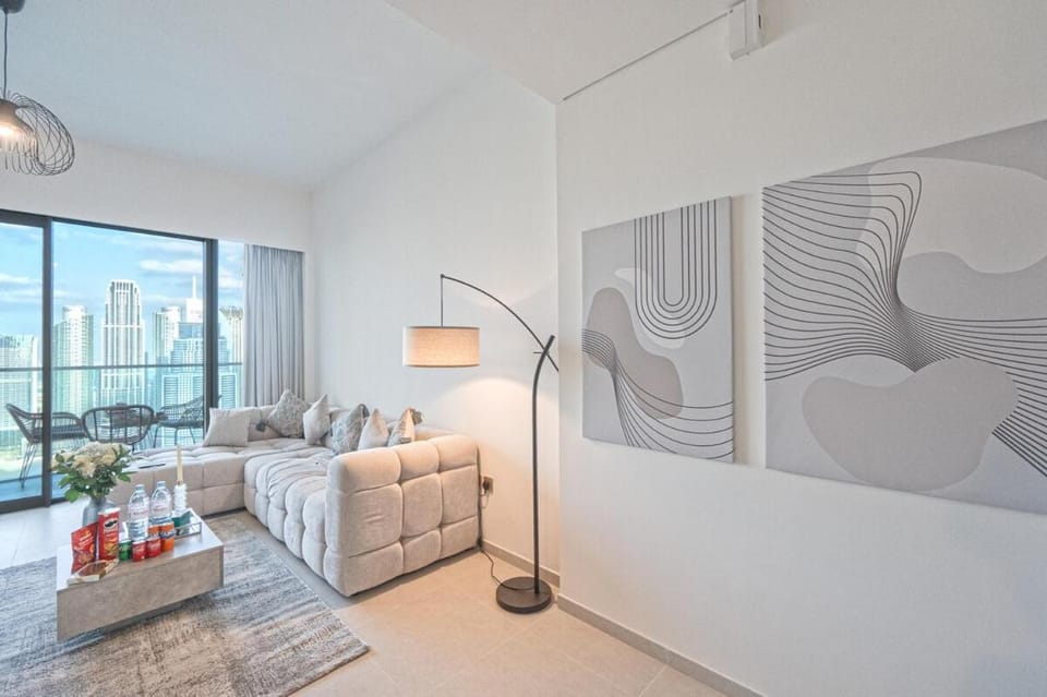 Venetian - Refined 2BR at Grande Tower, Burj & Fountain views Apartment in Dubai