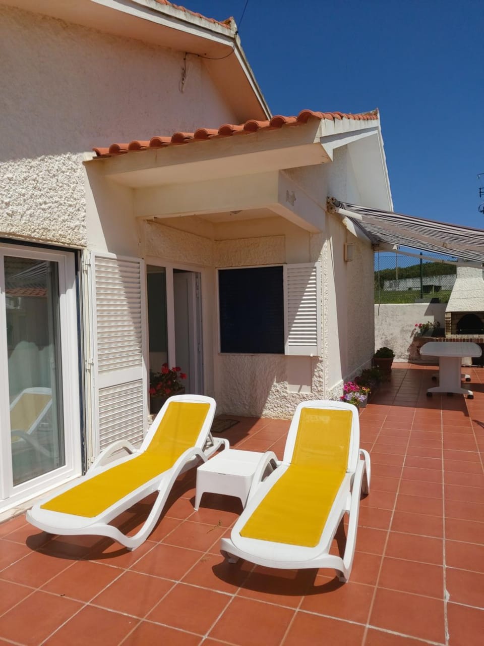 Balcony/Terrace, sunbed