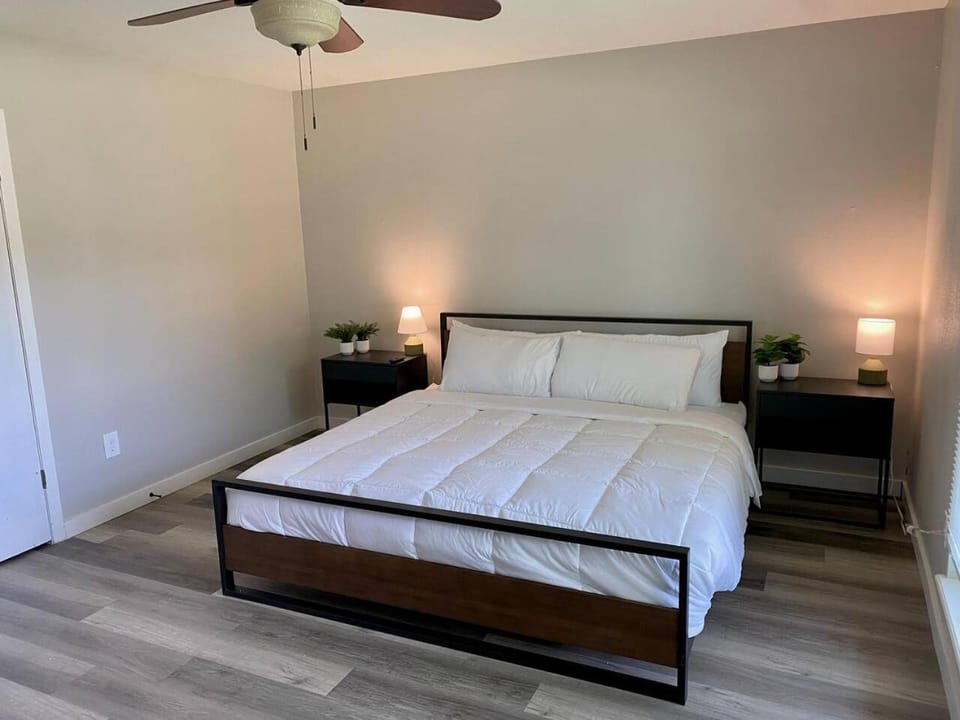 3-BR Getaway Ideal for Families House in Houston