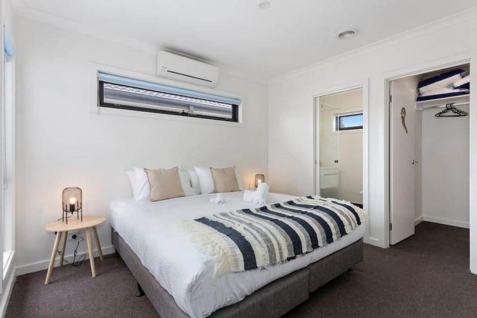 Domi Rentals - The Mill Residence House in City of Monash
