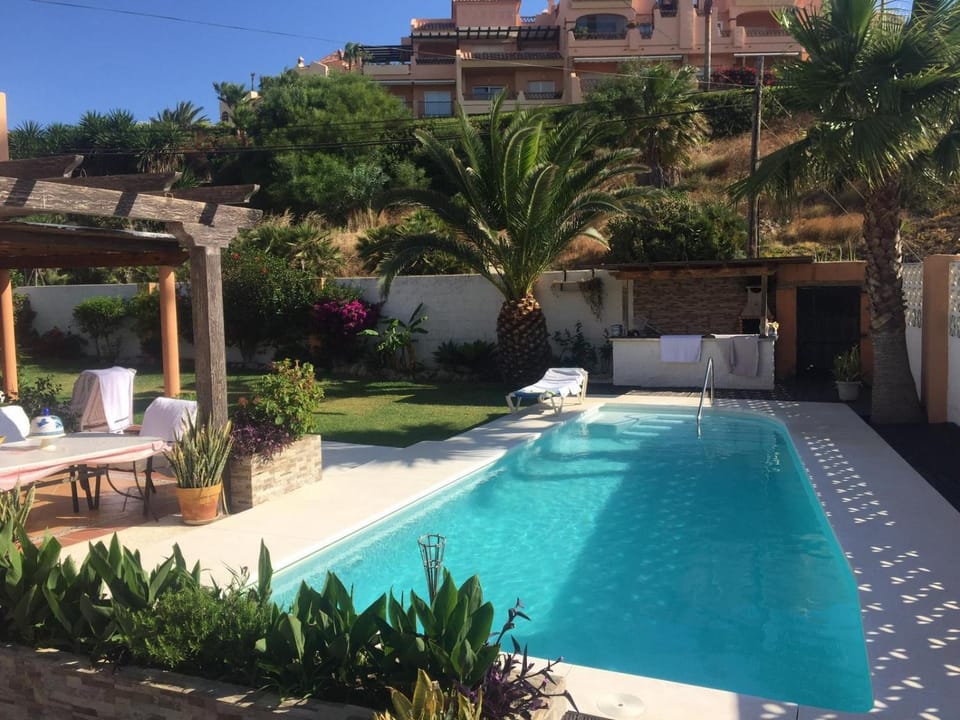 Garden, Swimming pool