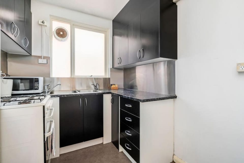 Domi Rentals - The Cozy Balaclava Apartment in Melbourne