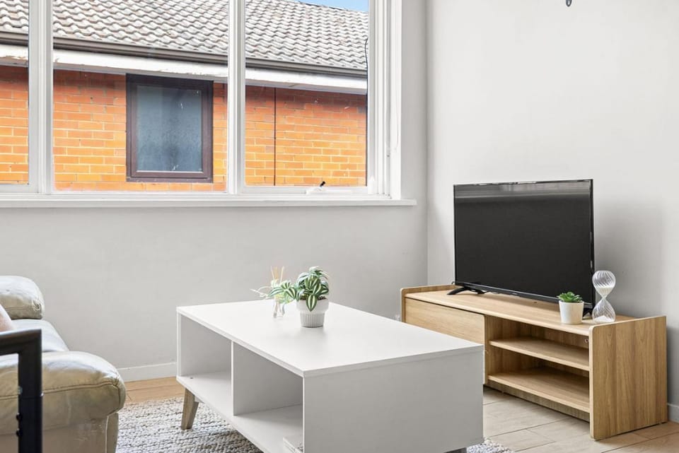 Domi Rentals - The Carlisle Apartments Apartment in Melbourne