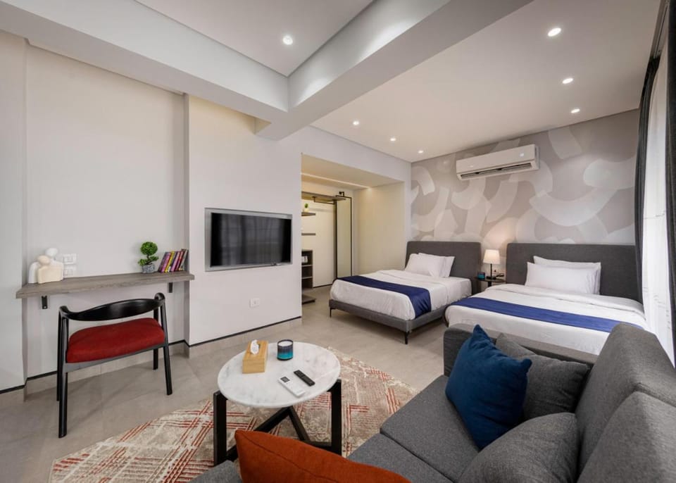 Photo of the whole room, Bedroom