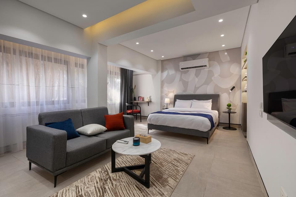 Bed, Living room, Photo of the whole room, Bedroom