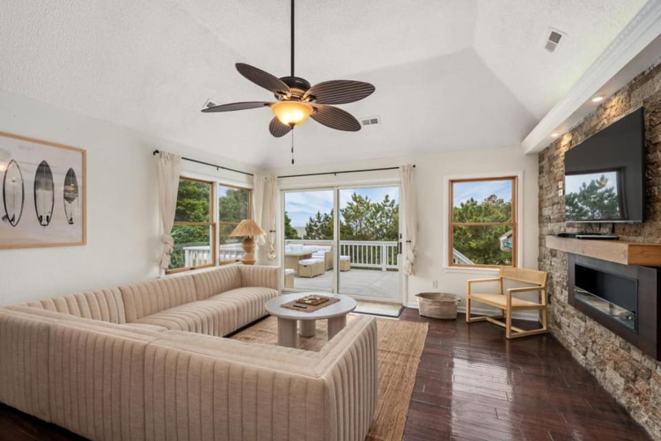 Harbor View by Rather Be Properties House in Corolla