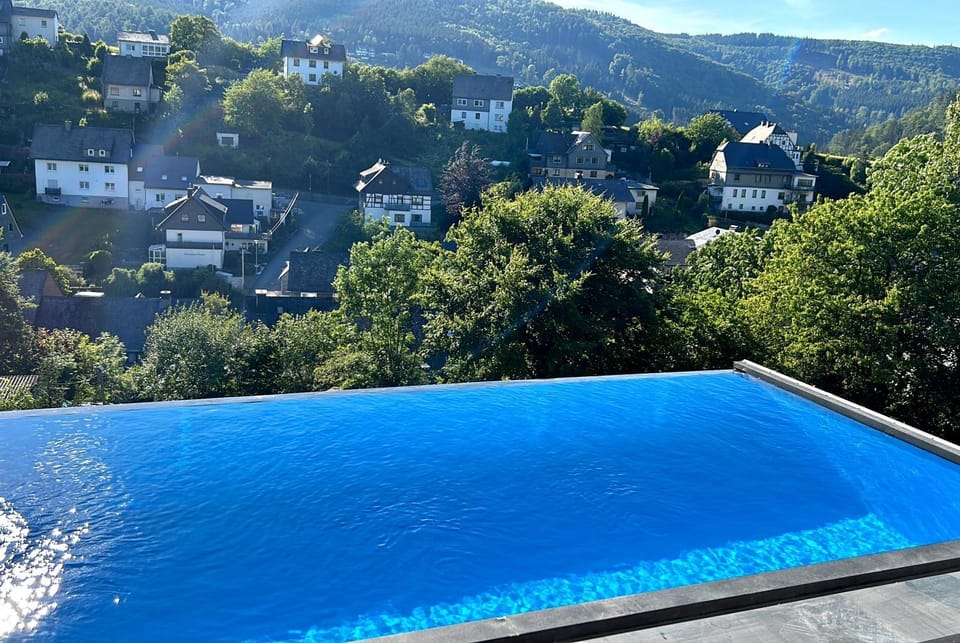 Alte Försterei - Luxus-Fewo JÄGERHEIM mit Pool & Sauna Apartment in Willingen