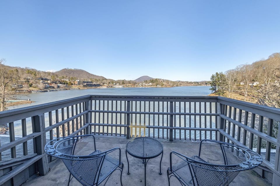 Sara's Place House in Lake Junaluska