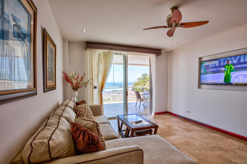 Breakwater Point 603 Apartment in Jaco