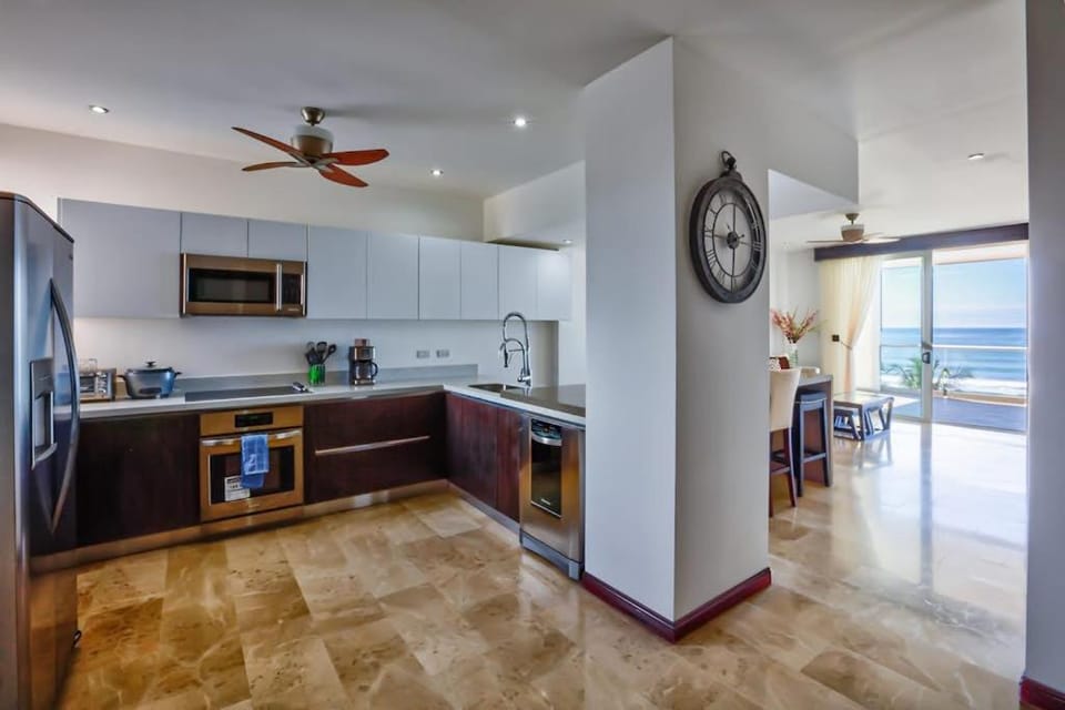 Breakwater Point 603 Apartment in Jaco