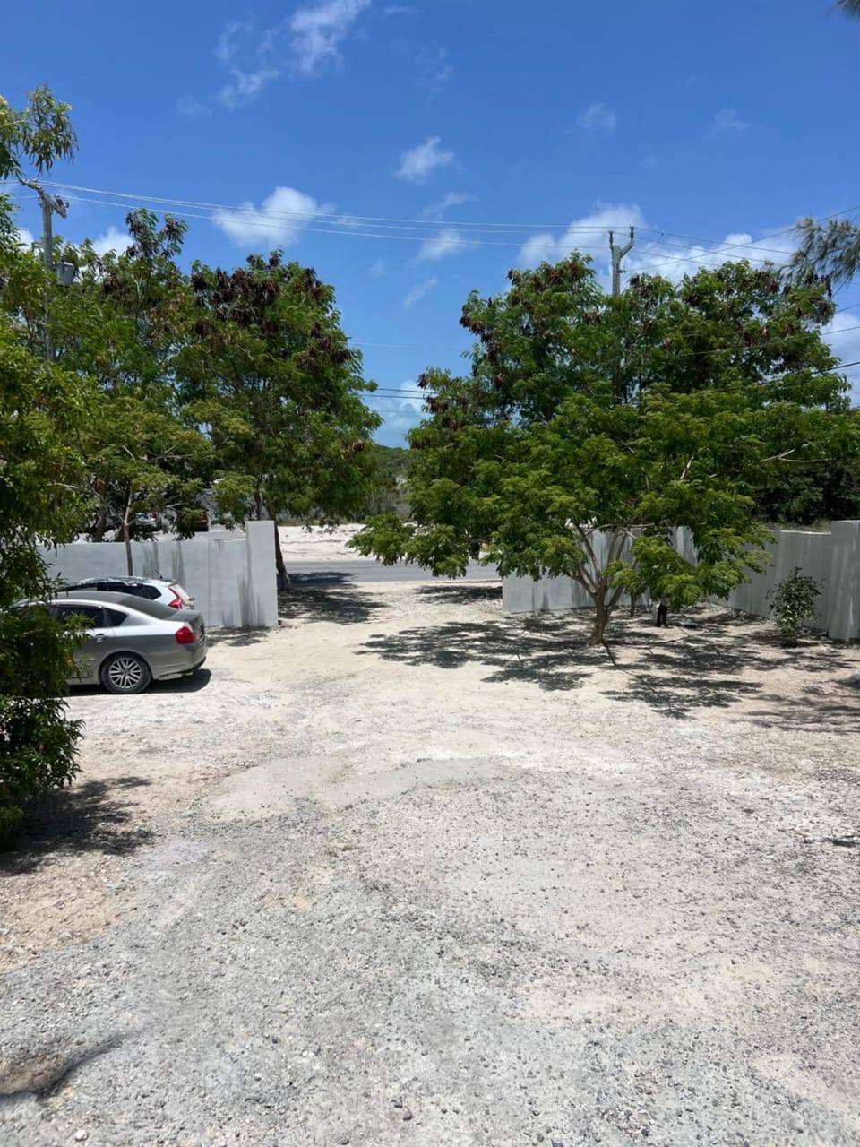 Steps Away from Adventure -2bedroom & 2 Bath Apartment in Venetian Road Settlement