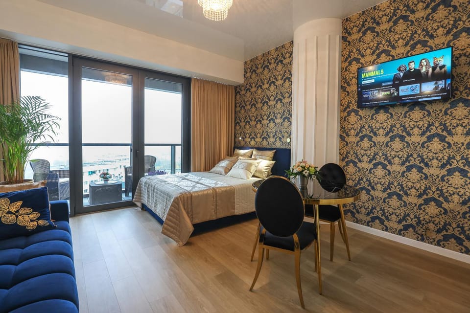 Diamond class Hanza Tower Apartment in Szczecin