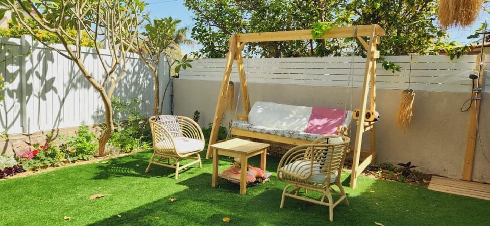 Garden, Balcony/Terrace