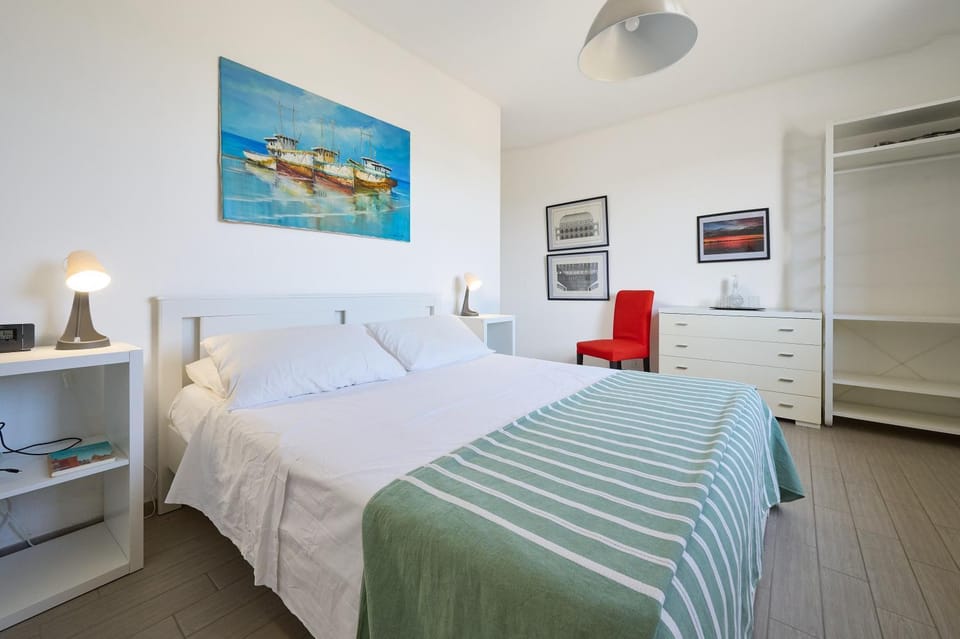 Living room, Bedroom