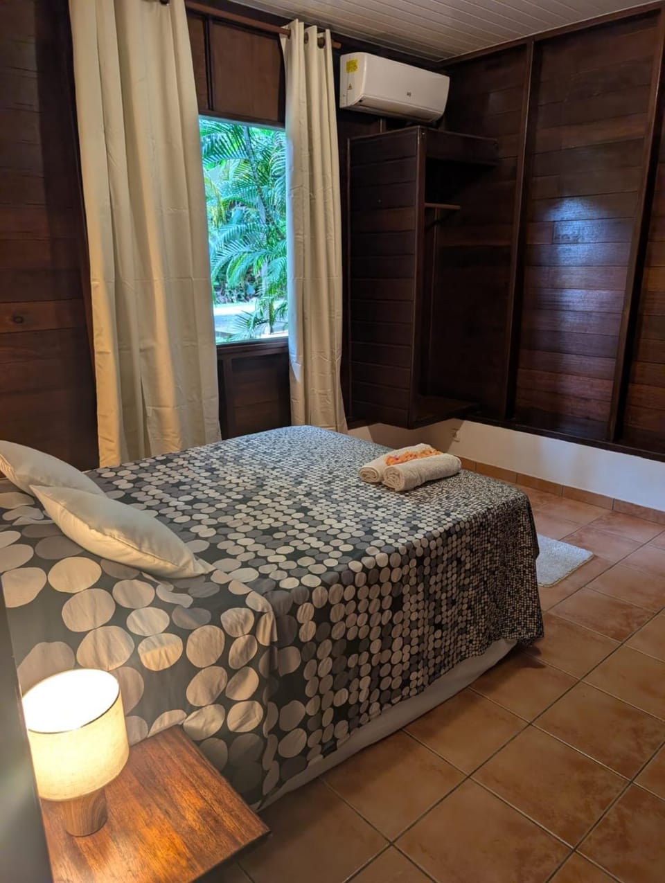 Night, View (from property/room), Bedroom, storage, air conditioner