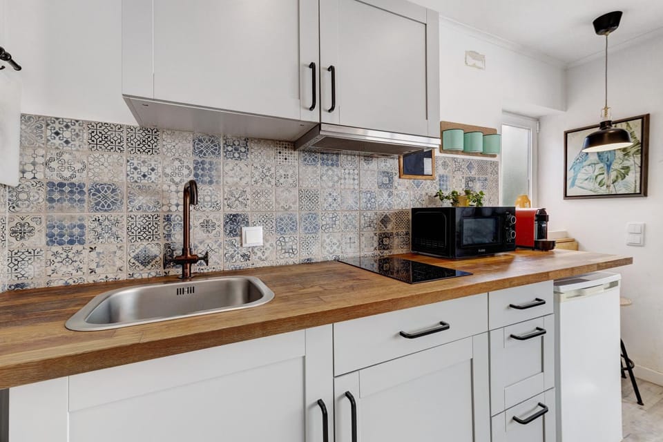 Kitchen or kitchenette, Living room