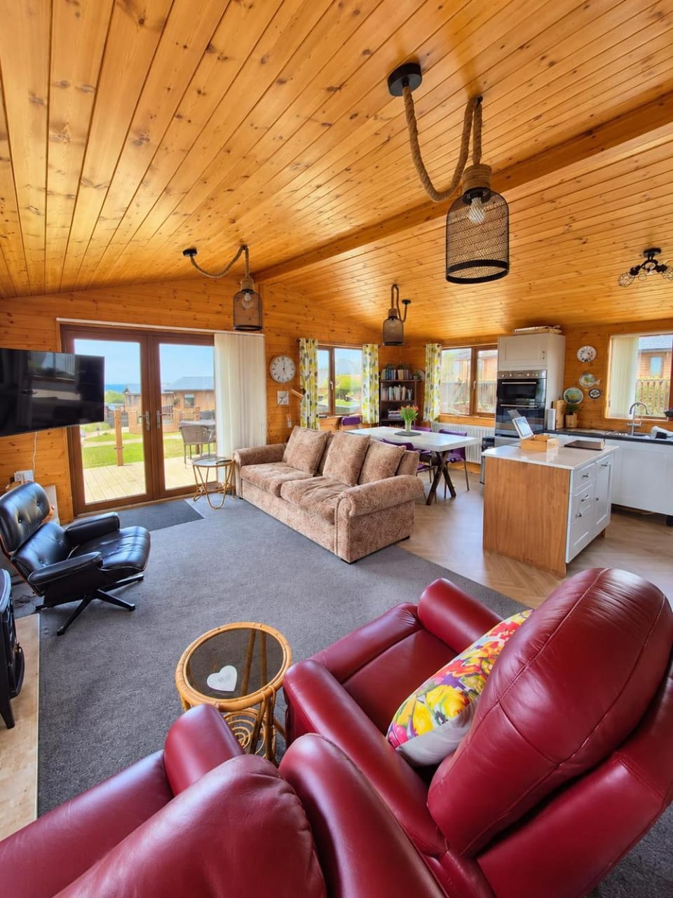 TV and multimedia, Living room