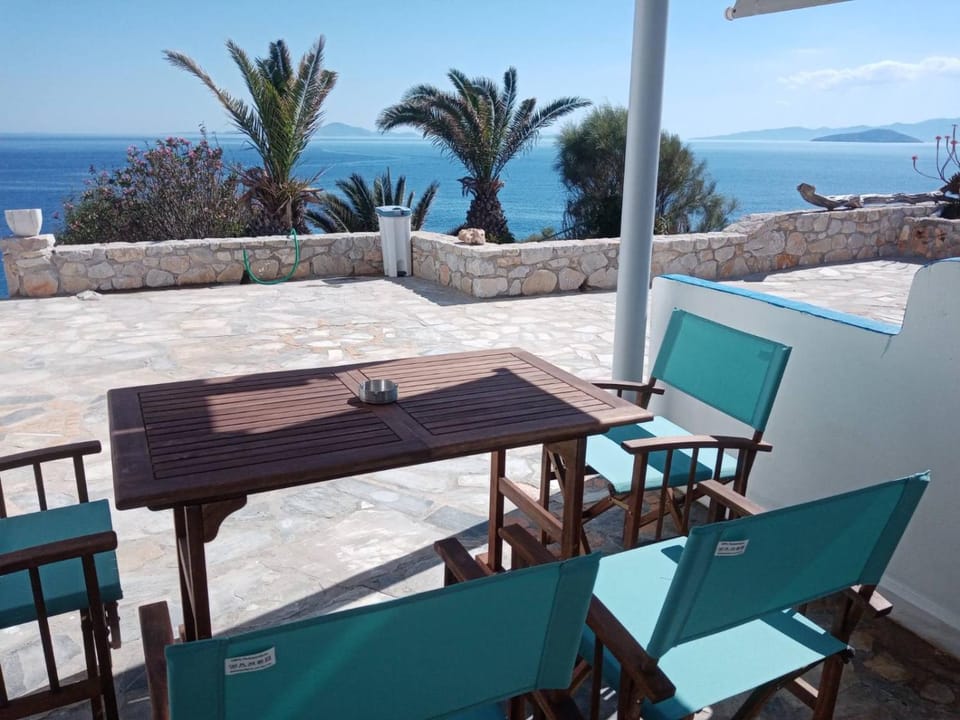 Patio, Day, Natural landscape, View (from property/room), Balcony/Terrace, Seating area, Dining area, Sea view