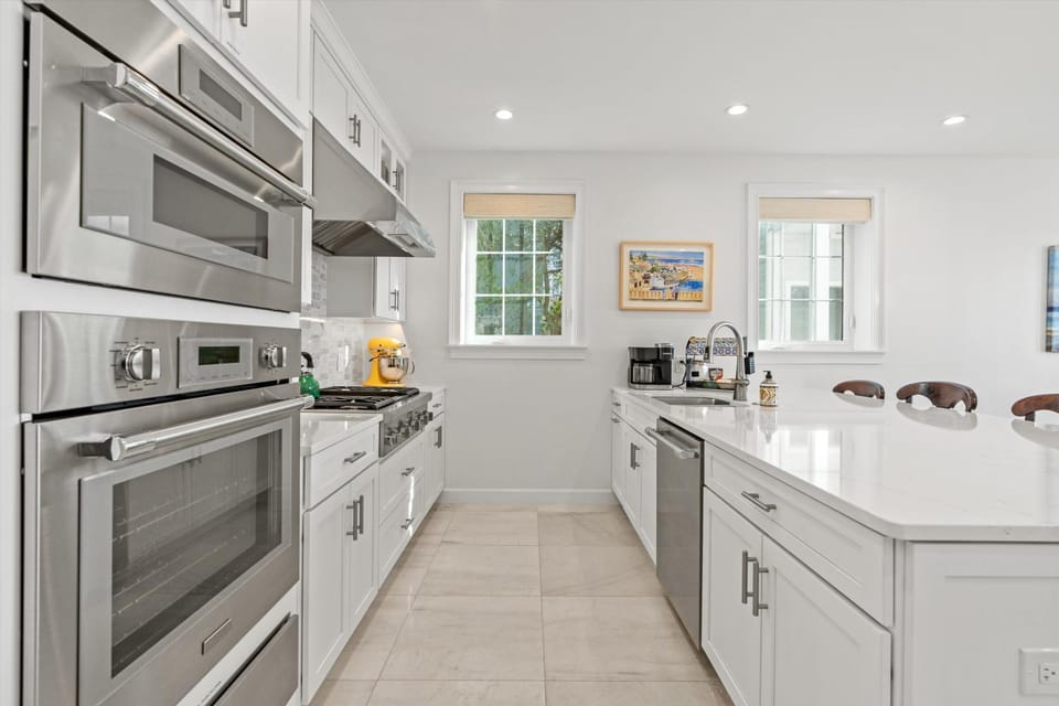 dishwasher, oven, stove, kitchen