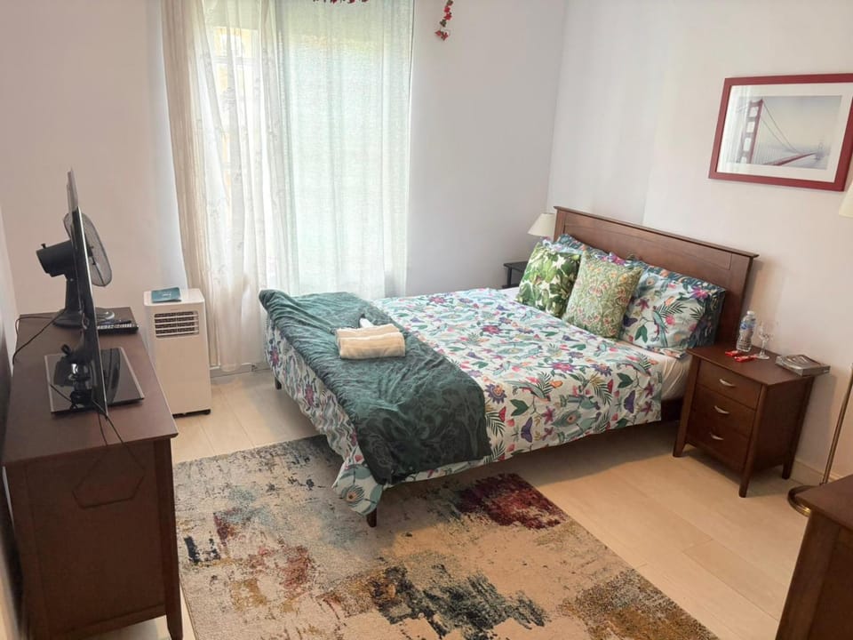 The Hyde Park & The Canal Side Lovely Elegant Executive Residences - Ricky & Giustina Collection - Fully equipped and perfect for long stays Apartment in City of Westminster