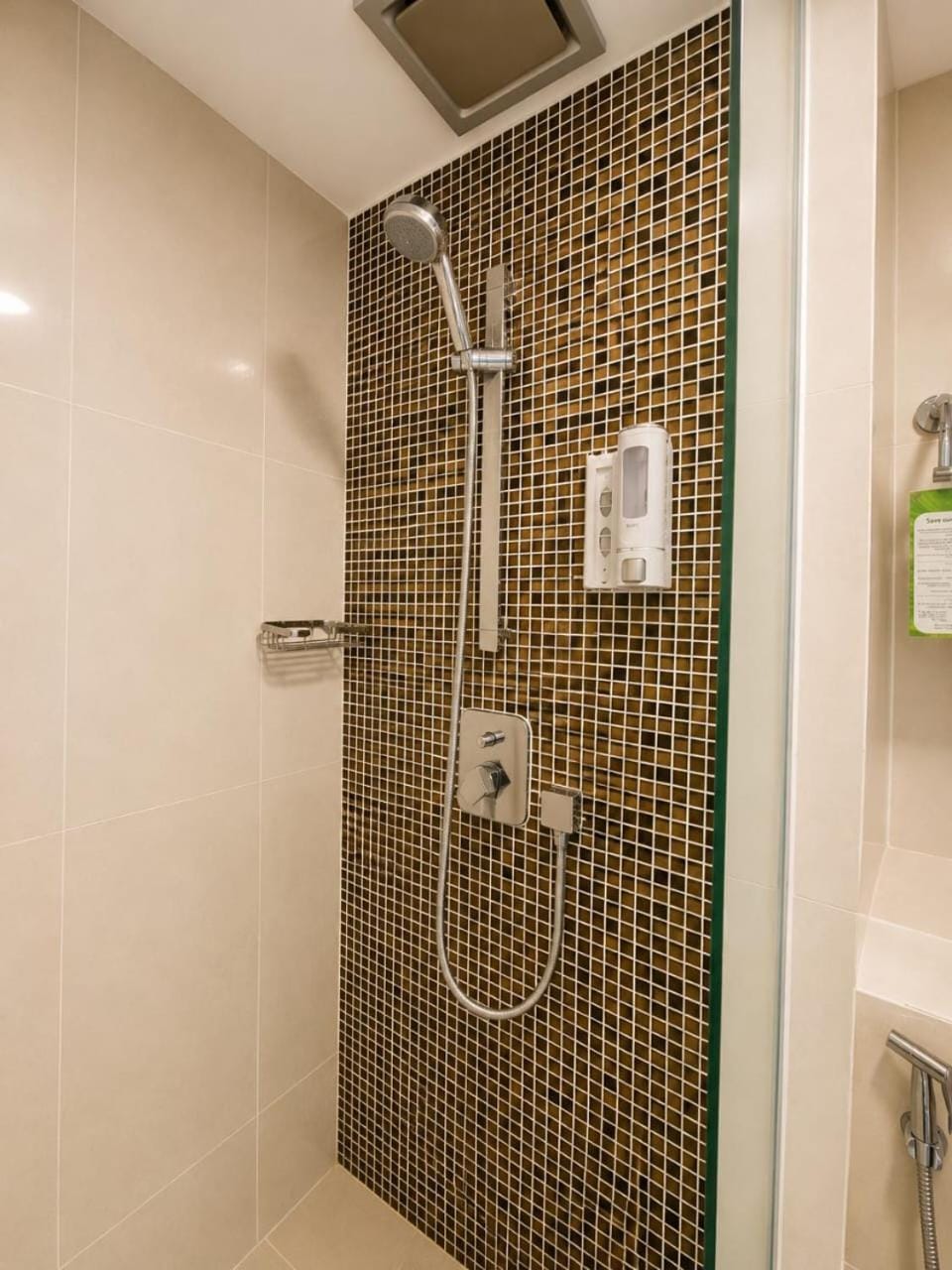 Kota Kinabalu City Centre Ming SCSP Suites KingBed Studio InFront of Imago 沙巴亚庇市中心双人大床套房 Apartment in Kota Kinabalu