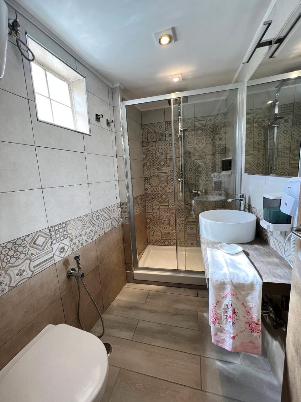 Shower, Toilet, Bathroom