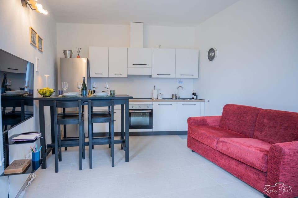 Living room, Dining area, kitchen